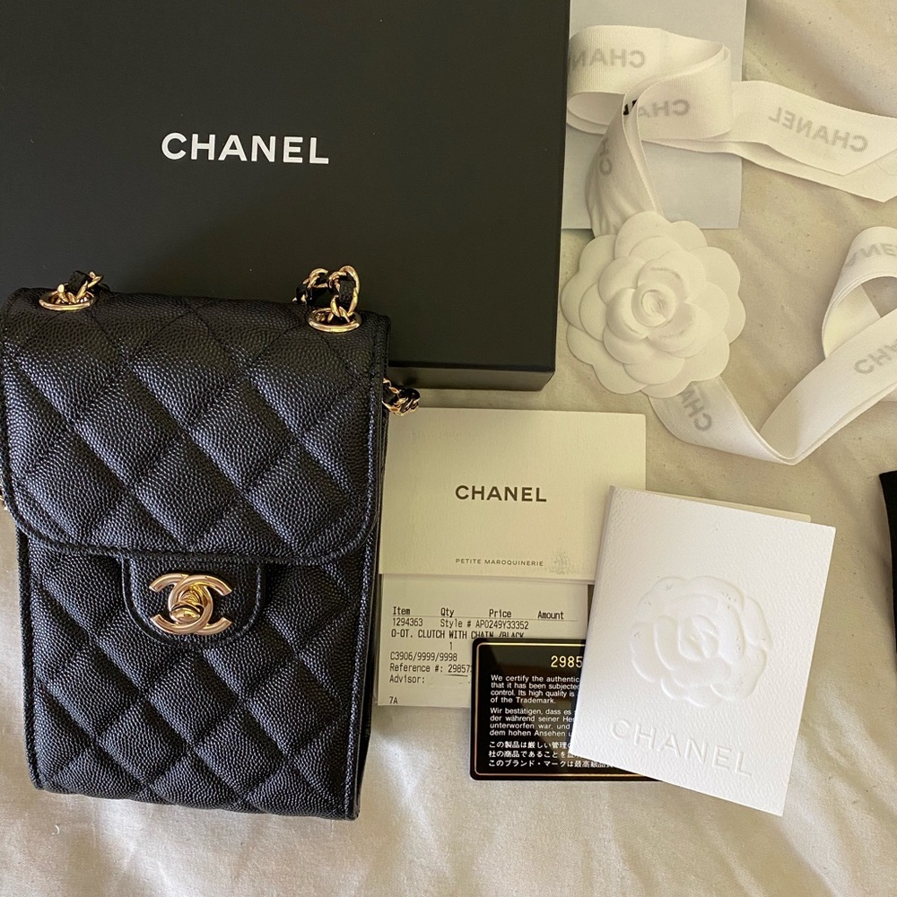 Chanel clutch with chain
